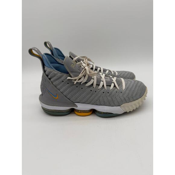 Nike Other - Nike 2018 LeBron James 23 King Lion Basketball Shoes Men's 10.5 GRAY CK-4765 001